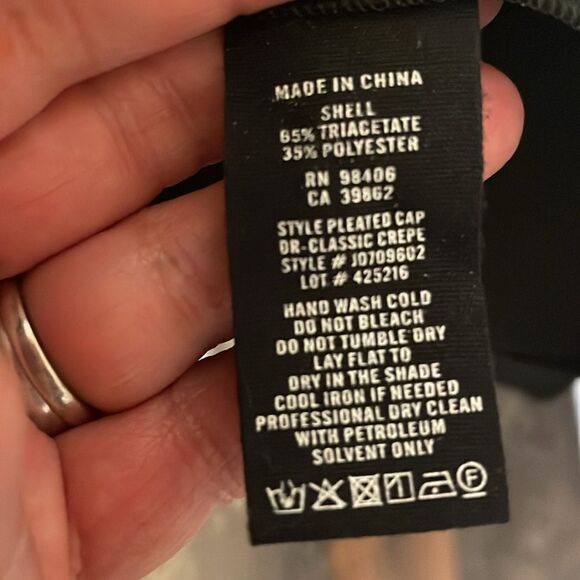 Theory Black Cap Sleeve Deep V Neck Dress, NWT - Picture 12 of 13